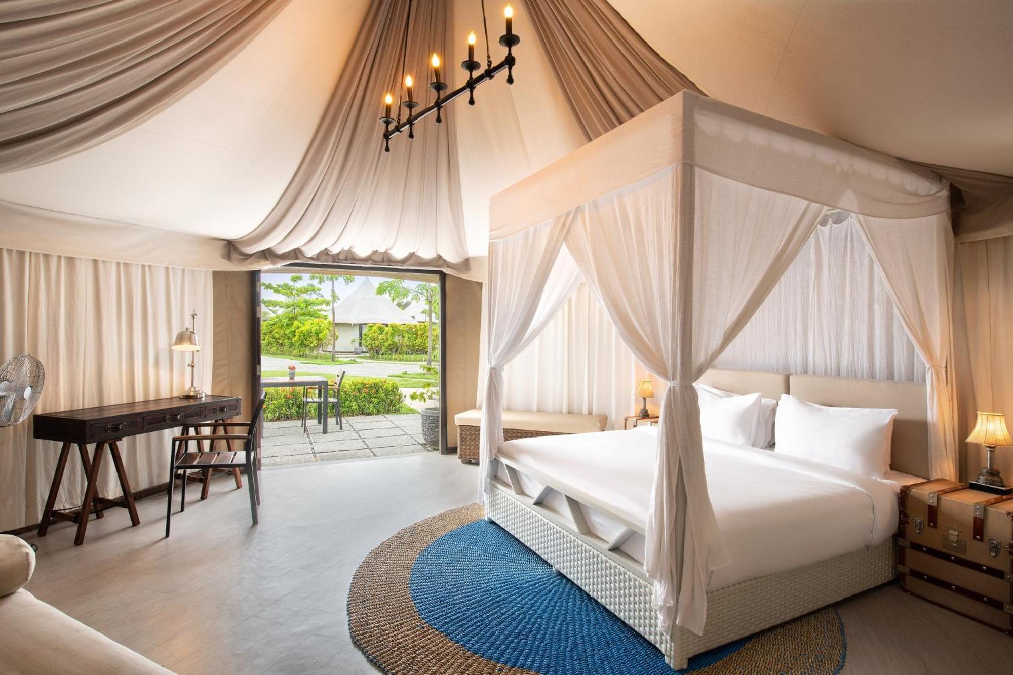 Natra Bintan, a Tribute Portfolio Resort Lagoi Esterno foto